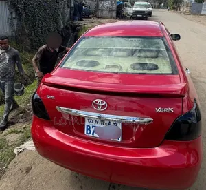 Toyota Yaris 2008 Red