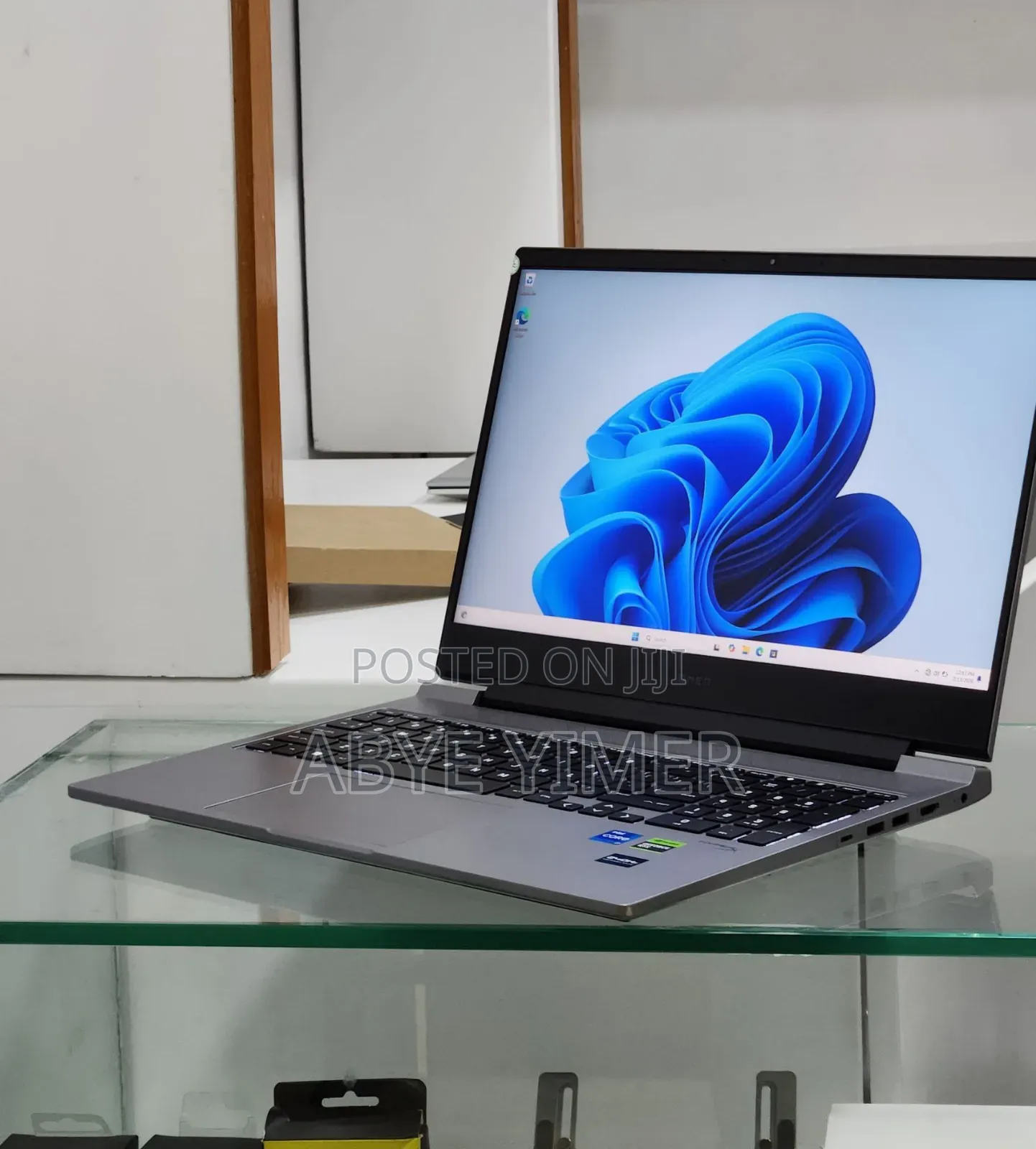 New Laptop HP Omen 15 16GB Intel Core i7 SSD 512GB