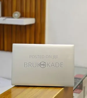 New Laptop Dell XPS 15 16GB Intel Core i9 SSD 512GB