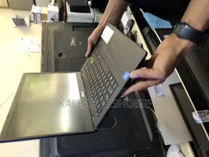 Laptop Asus Vivobook E410M 4GB Intel Celeron SSD 60GB