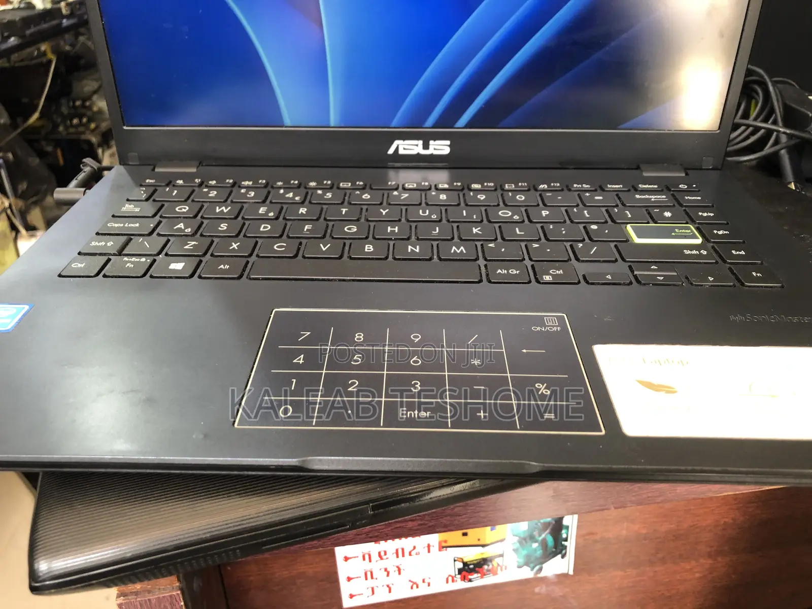 Laptop Asus Vivobook E410M 4GB Intel Celeron SSD 60GB