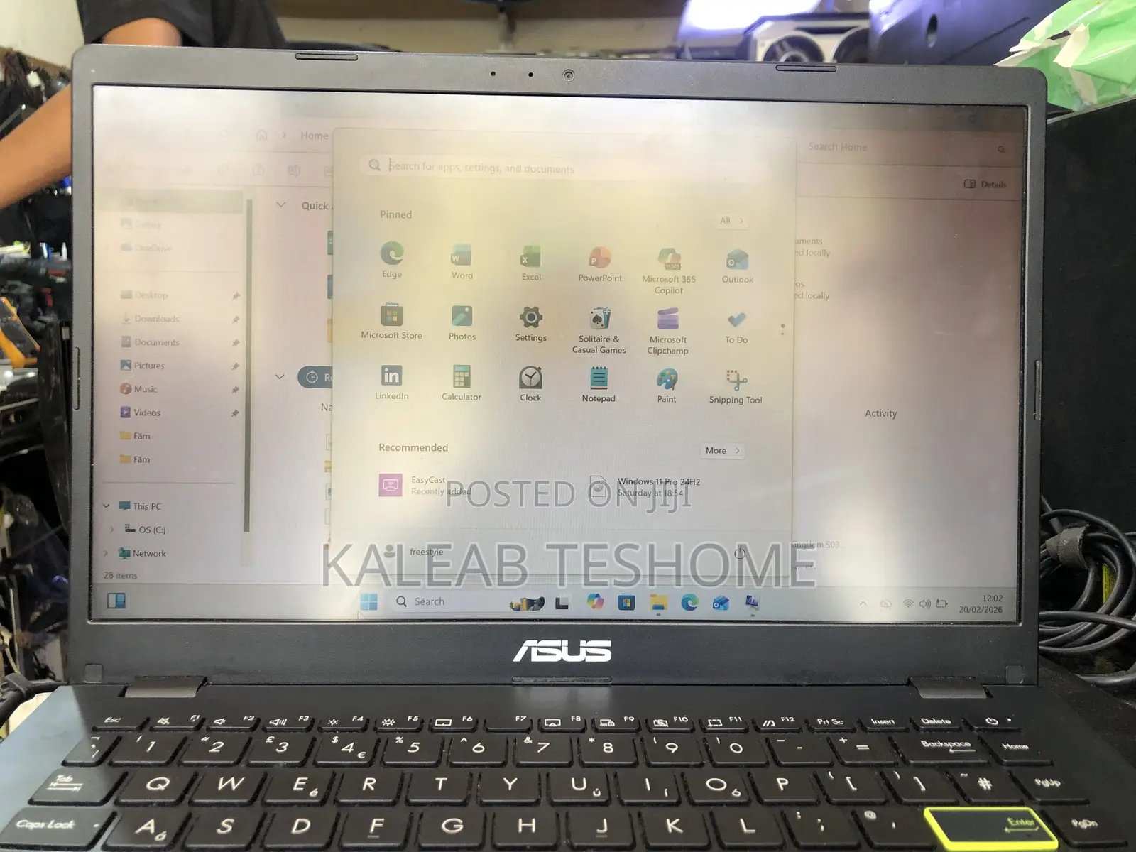 Laptop Asus Vivobook E410M 4GB Intel Celeron SSD 60GB