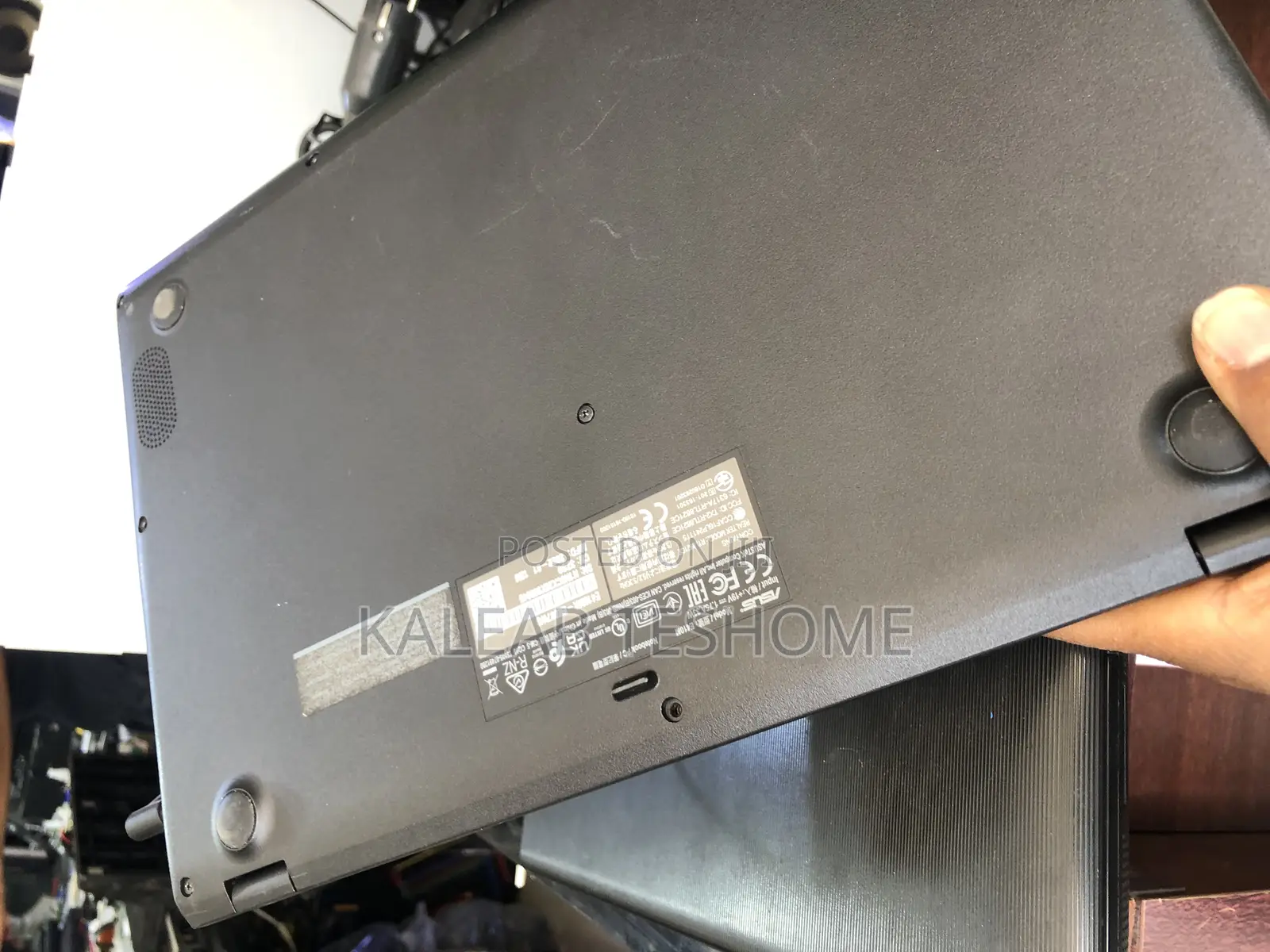 Laptop Asus Vivobook E410M 4GB Intel Celeron SSD 60GB