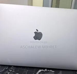 New Laptop Apple MacBook Pro 2022 M2 8GB Apple M2 SSD 256GB