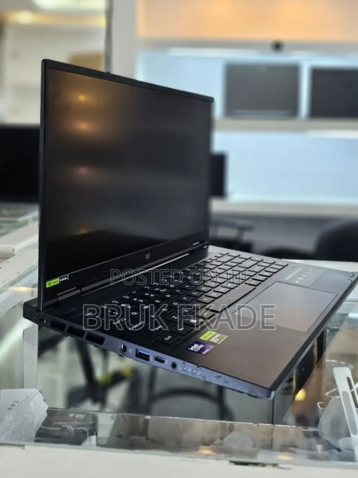 New Laptop Acer Predator Helios Neo 16 16GB Intel Core Ultra 7 SSD 1T