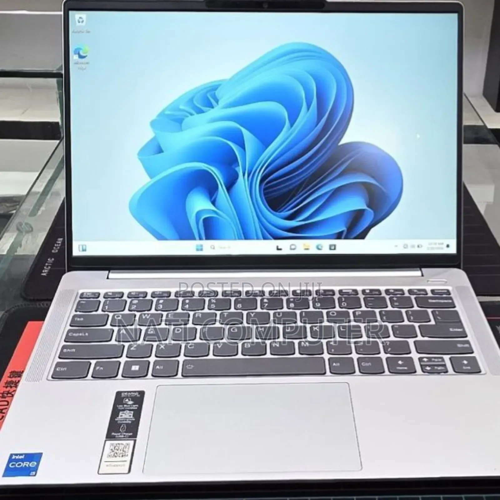 New Laptop Lenovo 16GB Intel Core i5 SSD 512GB