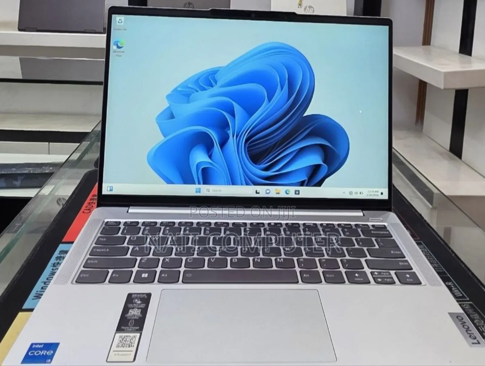 New Laptop Lenovo 16GB Intel Core i5 SSD 512GB