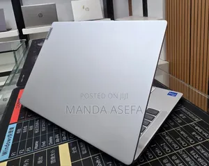 New Laptop Lenovo 16GB Intel Core i5 SSD 512GB