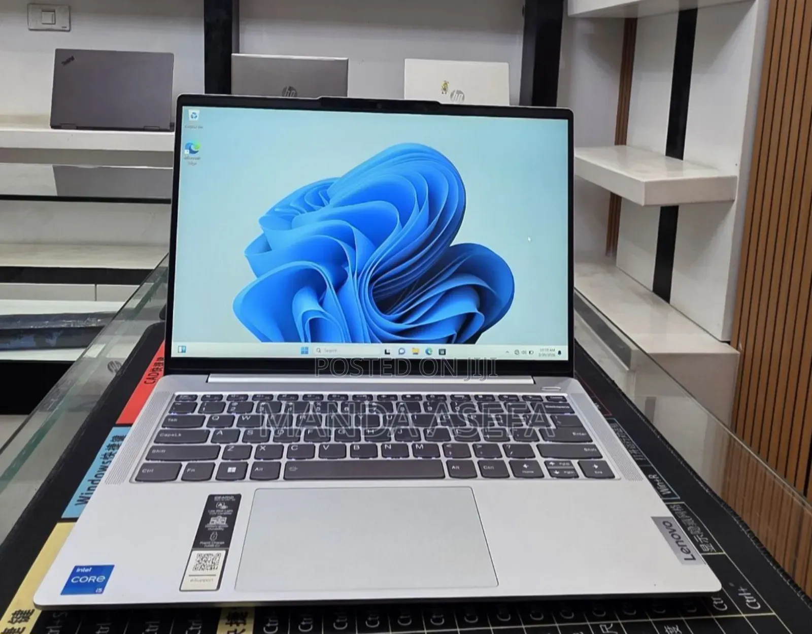 New Laptop Lenovo 16GB Intel Core i5 SSD 512GB
