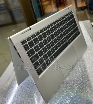 New Laptop HP EliteBook 830 G8 16GB Intel Core i7 SSD 512GB