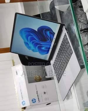 New Laptop 8GB Intel Core i5 SSD 512GB