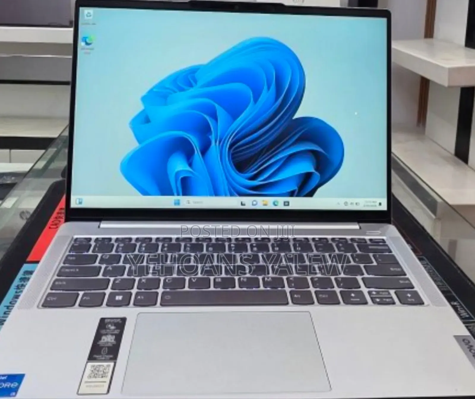 New Laptop Lenovo Ideapad 3 16GB Intel Core i5 SSD 512GB