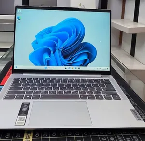 New Laptop Lenovo Ideapad 3 16GB Intel Core i5 SSD 512GB