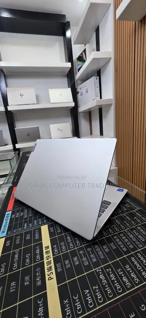 New Lenovo IdeaPad 5 Slim 13th Gen i7 16GB Intel Core i5 SSD 512GB