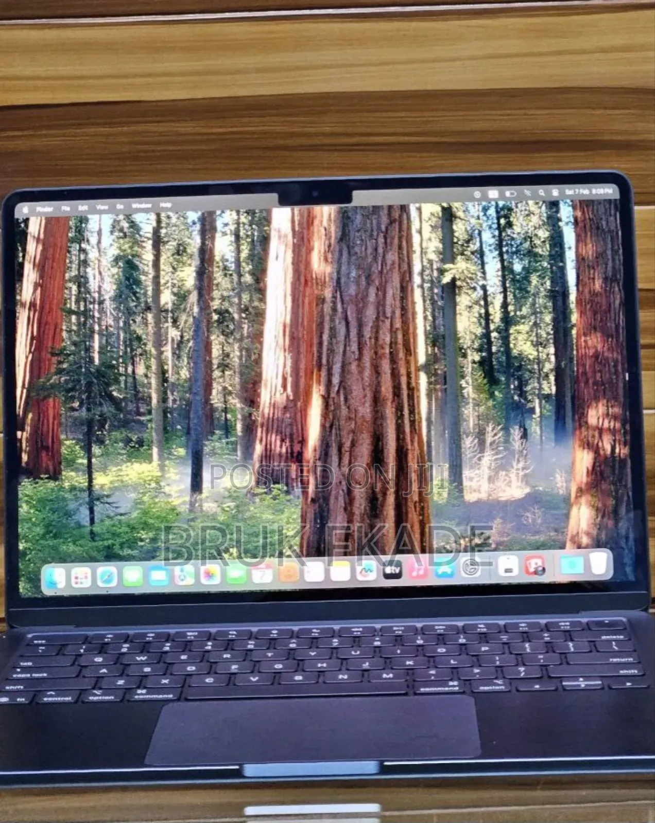 New Laptop Apple MacBook Air 2025 M4 13-inch 16GB Apple M4 SSD 256GB