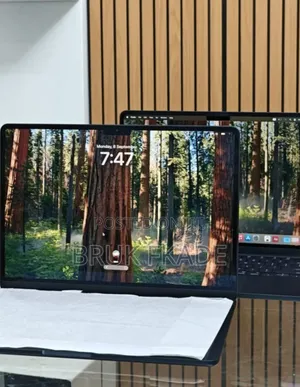 New Laptop Apple MacBook Air 2025 M4 13-inch 16GB Apple M4 SSD 256GB