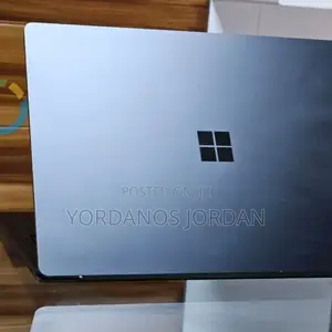 New Laptop Microsoft Surface 16GB Intel Core i7 SSD 256GB