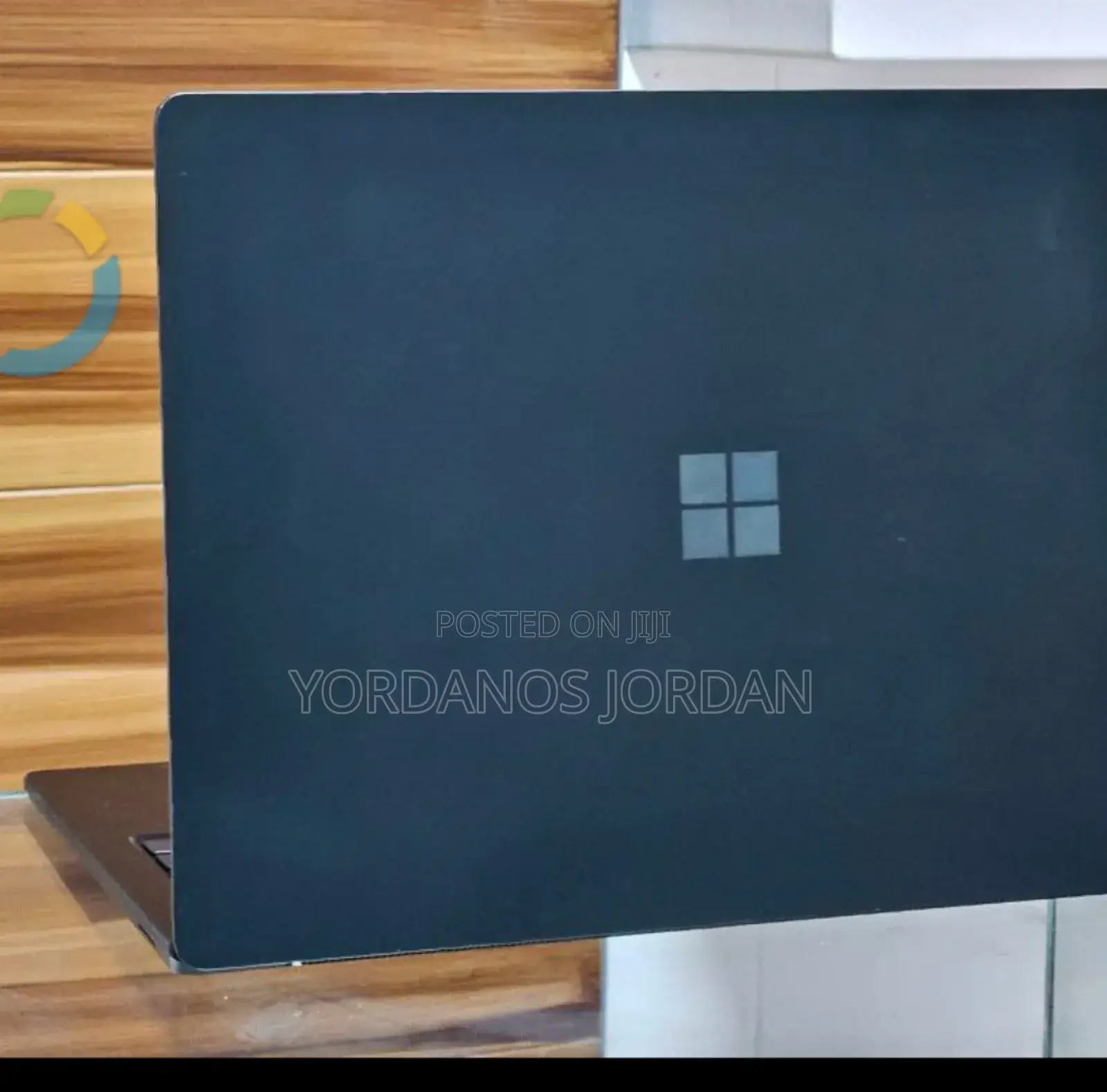 New Laptop Microsoft Surface 16GB Intel Core i7 SSD 256GB