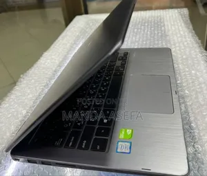 New Laptop Asus VivoBook E12 E203NA 8GB Intel Core i7 SSD 1T