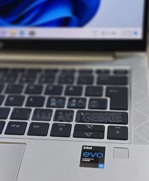 New Laptop HP EliteBook 830 G8 16GB Intel Core i5 SSD 512GB