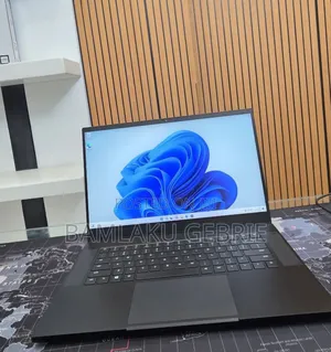 New Laptop Razer Blade 16GB Intel Core i7 SSD 512GB