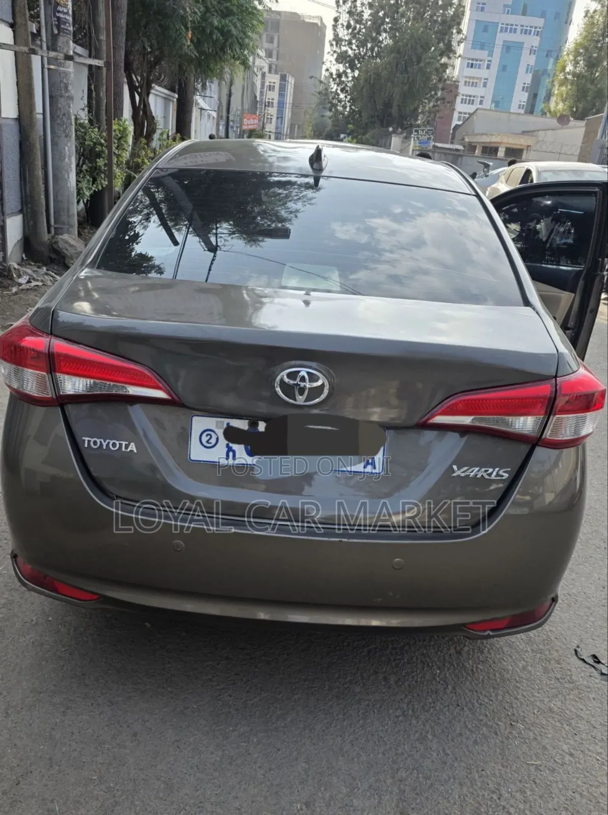 Toyota Yaris 2021 Gray