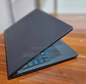 New Laptop Dell Inspiron 15 16GB AMD Ryzen 7 SSD 512GB