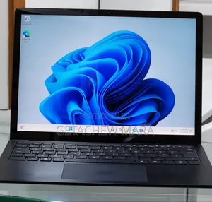 New Laptop Microsoft Surface 16GB Intel Core i7 SSD 512GB