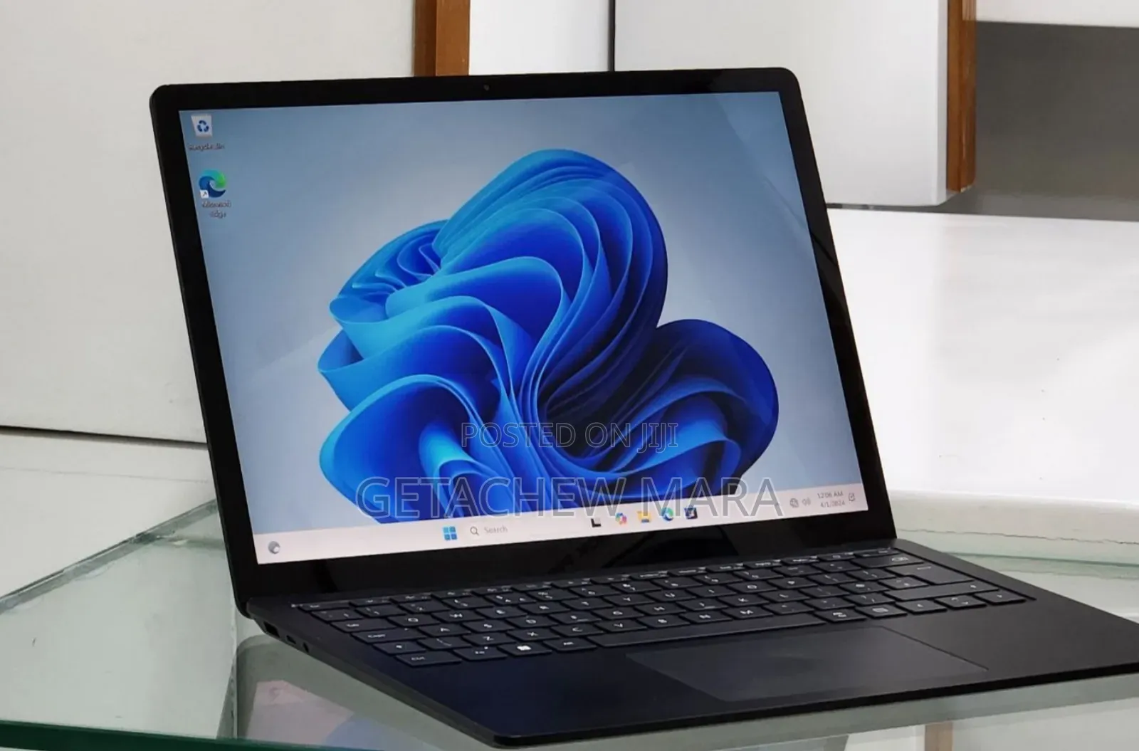 New Laptop Microsoft Surface 16GB Intel Core i7 SSD 512GB