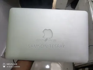 Laptop Apple MacBook Air 4GB Intel Core i5 SSD 128GB