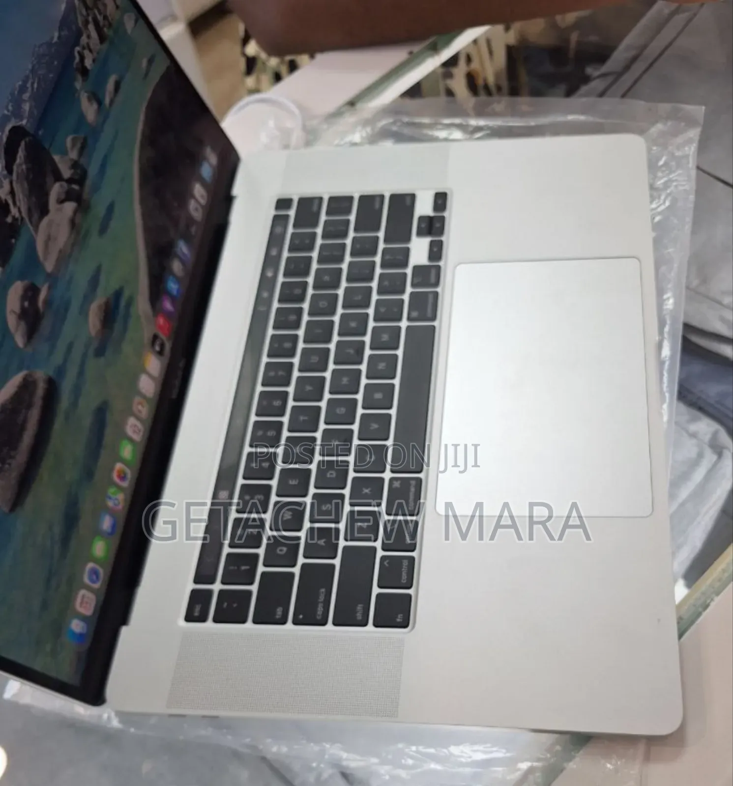New Laptop Apple MacBook Pro 2019 64GB Intel Core i9 SSD 1T