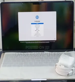 New Laptop Apple MacBook Air 2025 M4 15-inch 16GB Apple M4 SSD 256GB