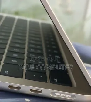 New Laptop Apple MacBook Air 2025 M4 15-inch 16GB Apple M4 SSD 256GB