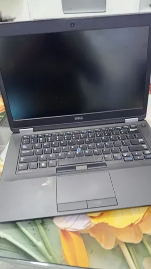 New Laptop Dell Latitude 14 E5470 8GB Intel Core i5 SSD 256GB