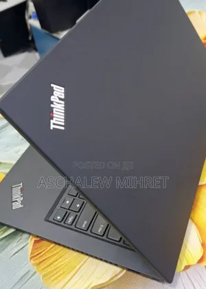 New Laptop Lenovo ThinkPad T14 16GB Intel Core i7 SSD 512GB