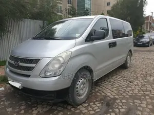 Hyundai H1 2008 Silver