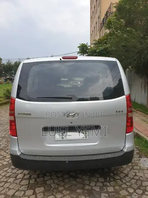 Hyundai H1 2008 Silver