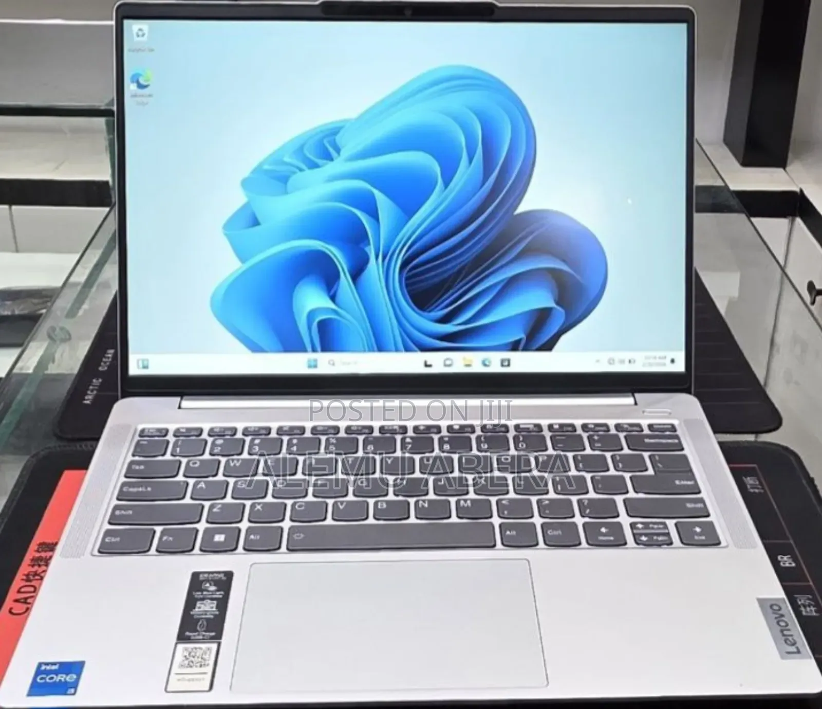New Laptop Lenovo 16GB Intel Core i5 SSD 512GB