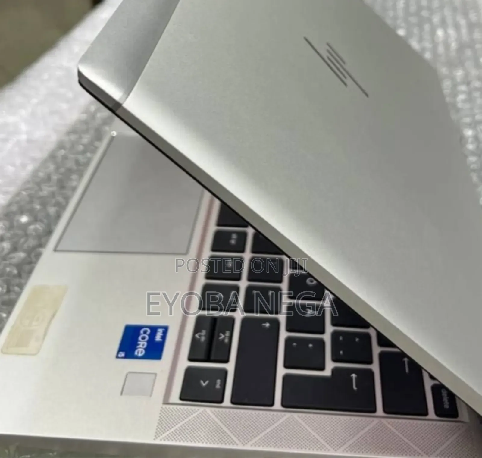 New Laptop HP EliteBook 830 G8 16GB Intel Core i5 SSD 512GB