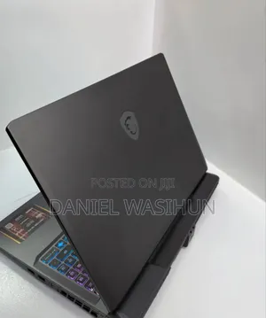 New Laptop MSI Vector 16 HX AI A2XWIG 32GB Intel Core Ultra 7 SSD 512GB