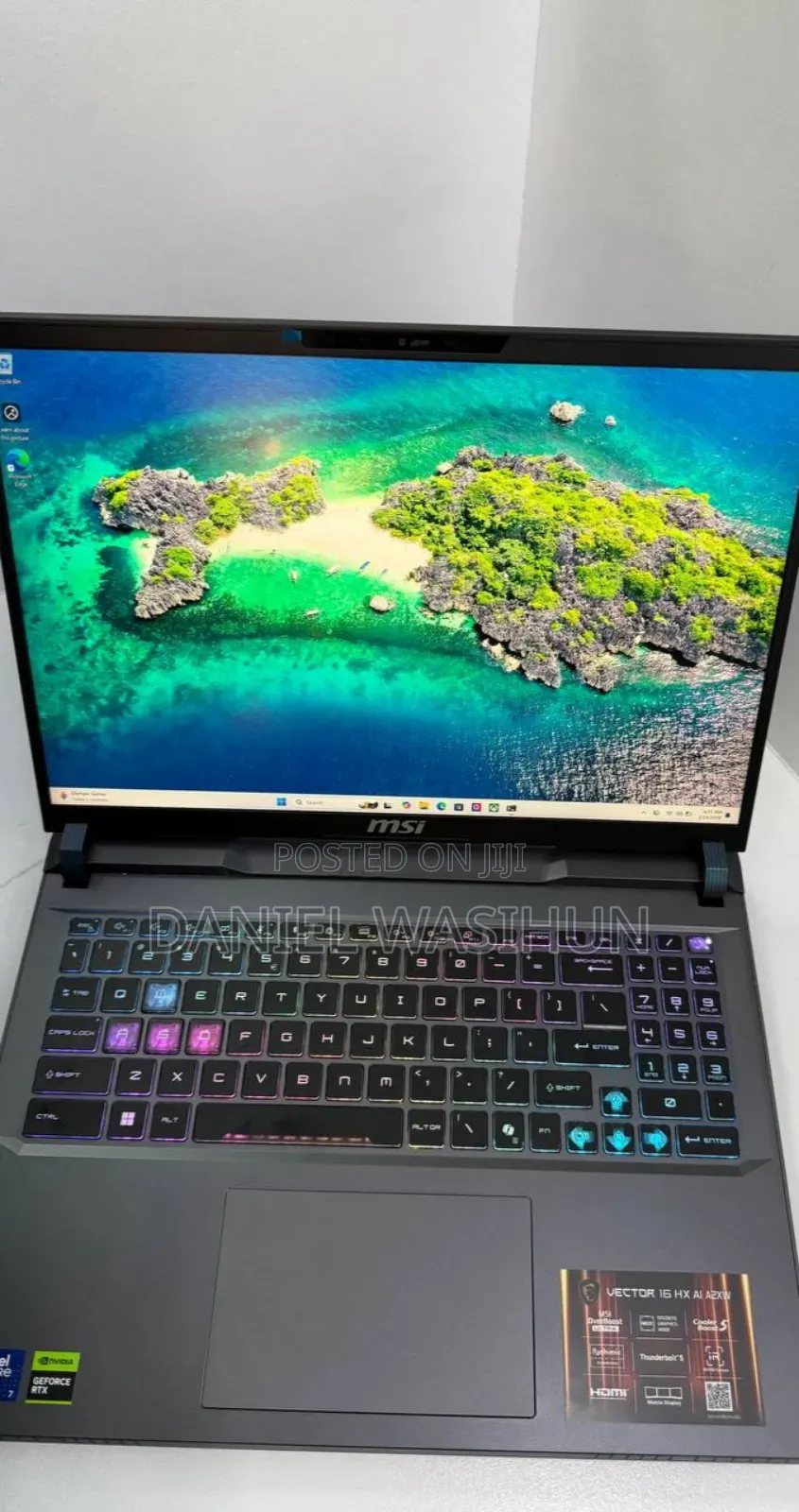 New Laptop MSI Vector 16 HX AI A2XWIG 32GB Intel Core Ultra 7 SSD 512GB