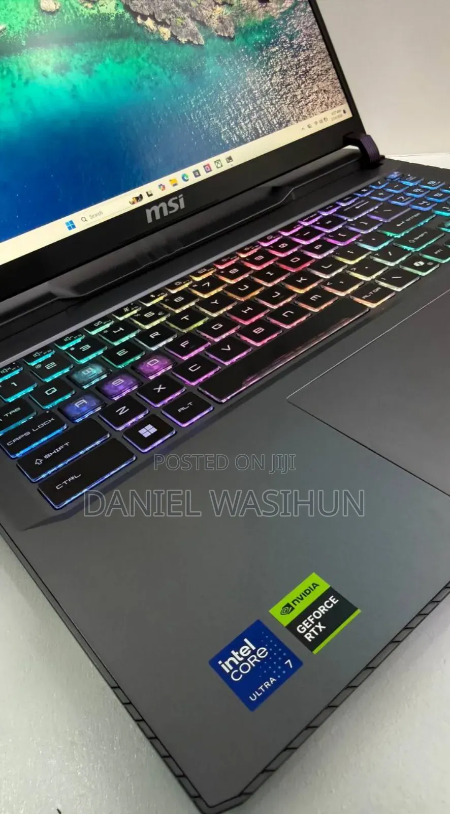 New Laptop MSI Vector 16 HX AI A2XWIG 32GB Intel Core Ultra 7 SSD 512GB