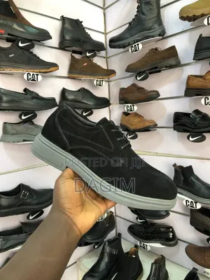 እጅግ ውብ የቆዳ ጫማዎች