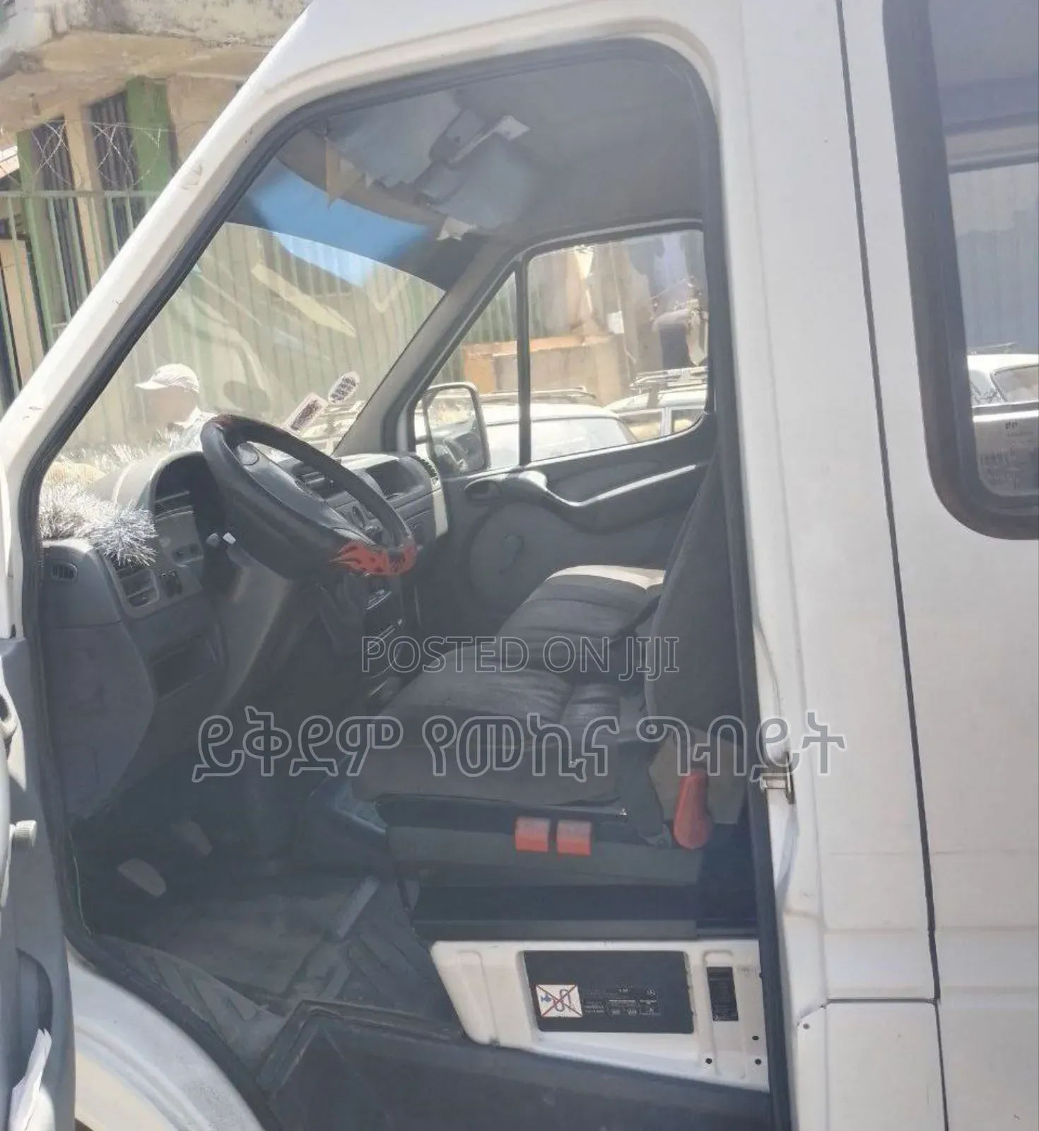 Mercedes-Benz T2 2005 White