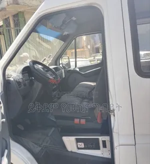 Mercedes-Benz T2 2005 White