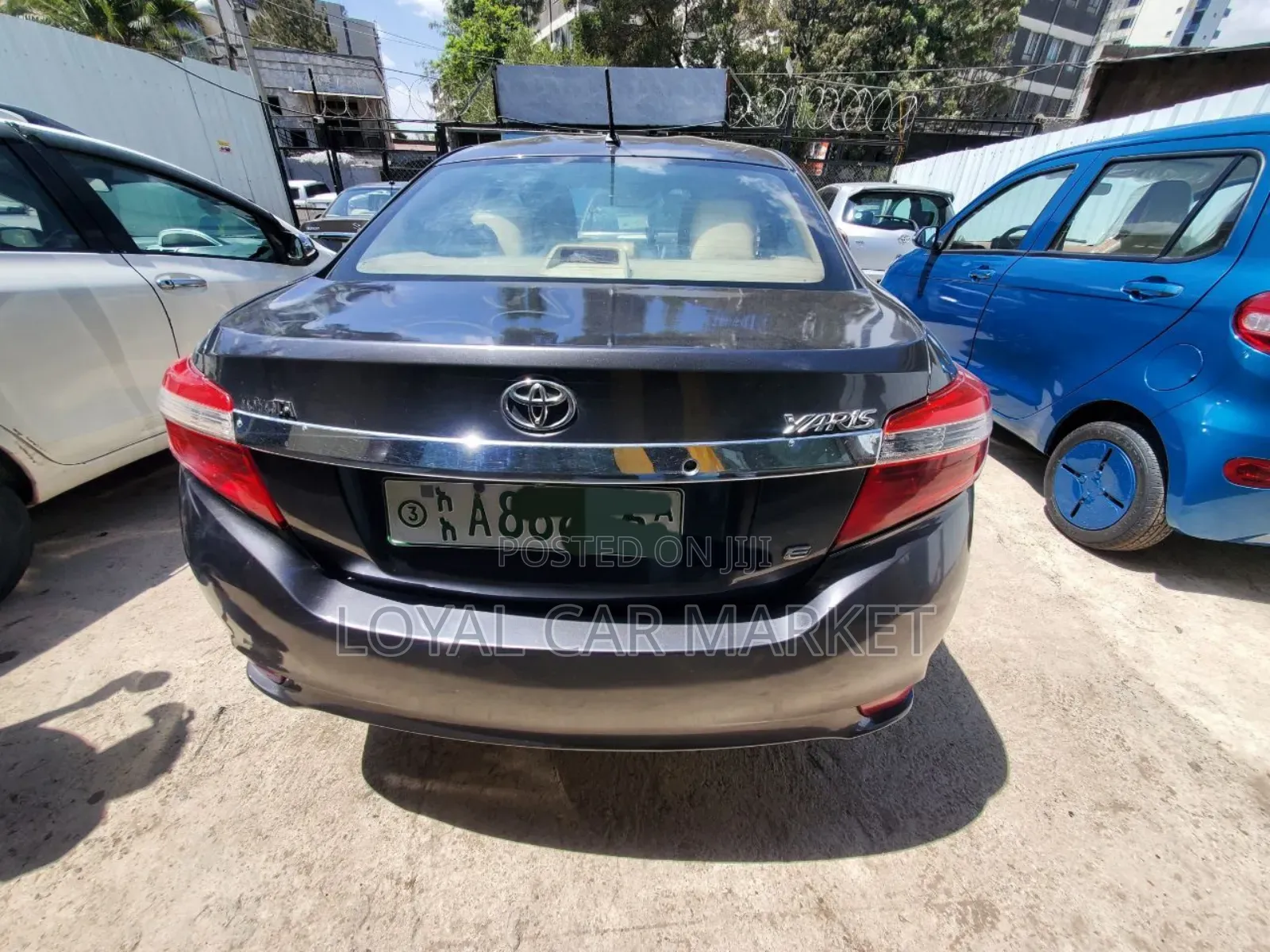 Toyota Yaris 2015 Gray