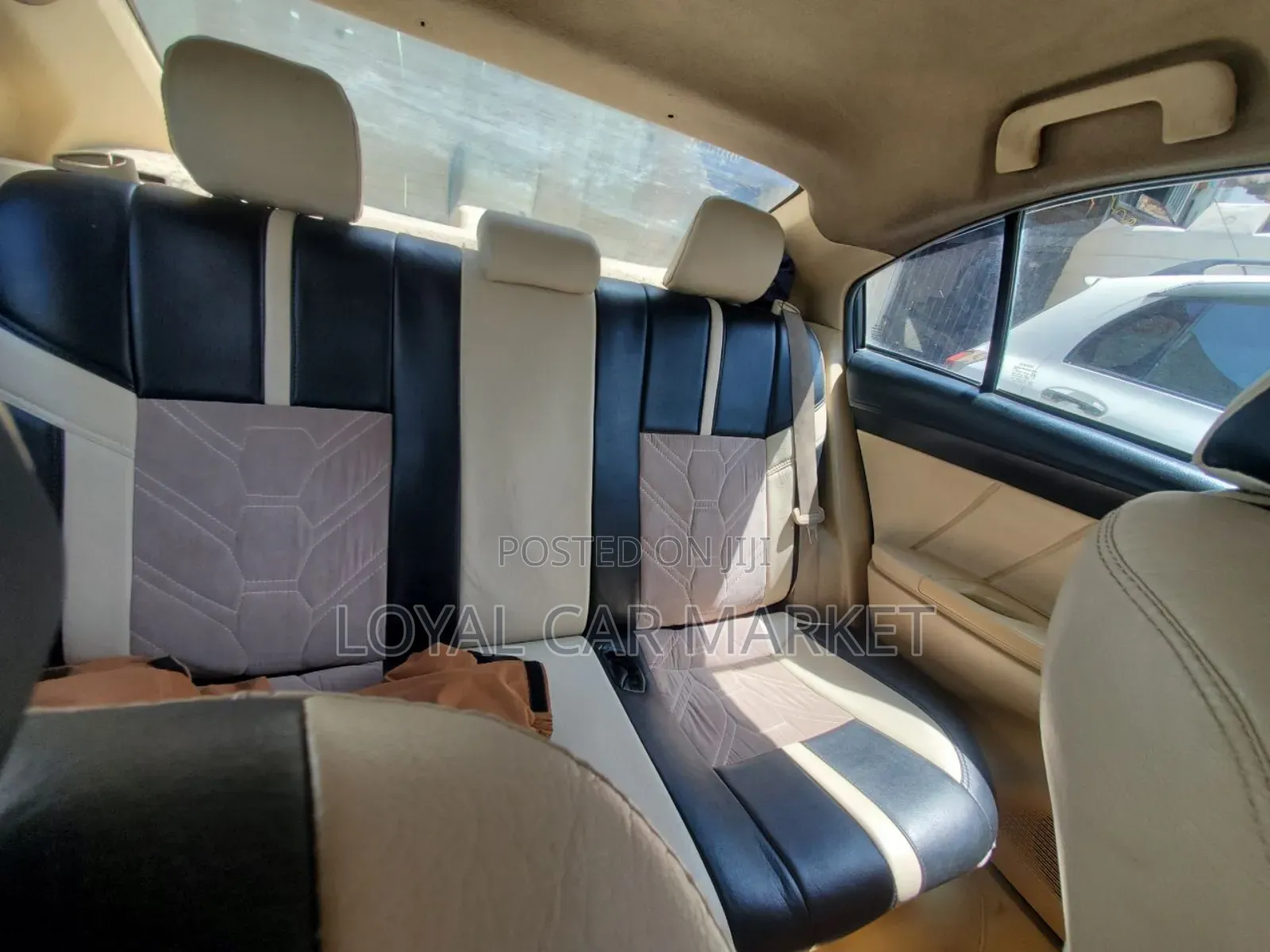 Toyota Yaris 2015 Gray