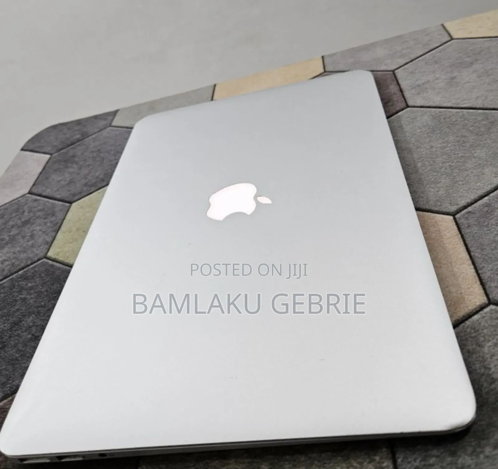 New Laptop Apple MacBook Air 2017 8GB Intel Core i5 SSD 256GB