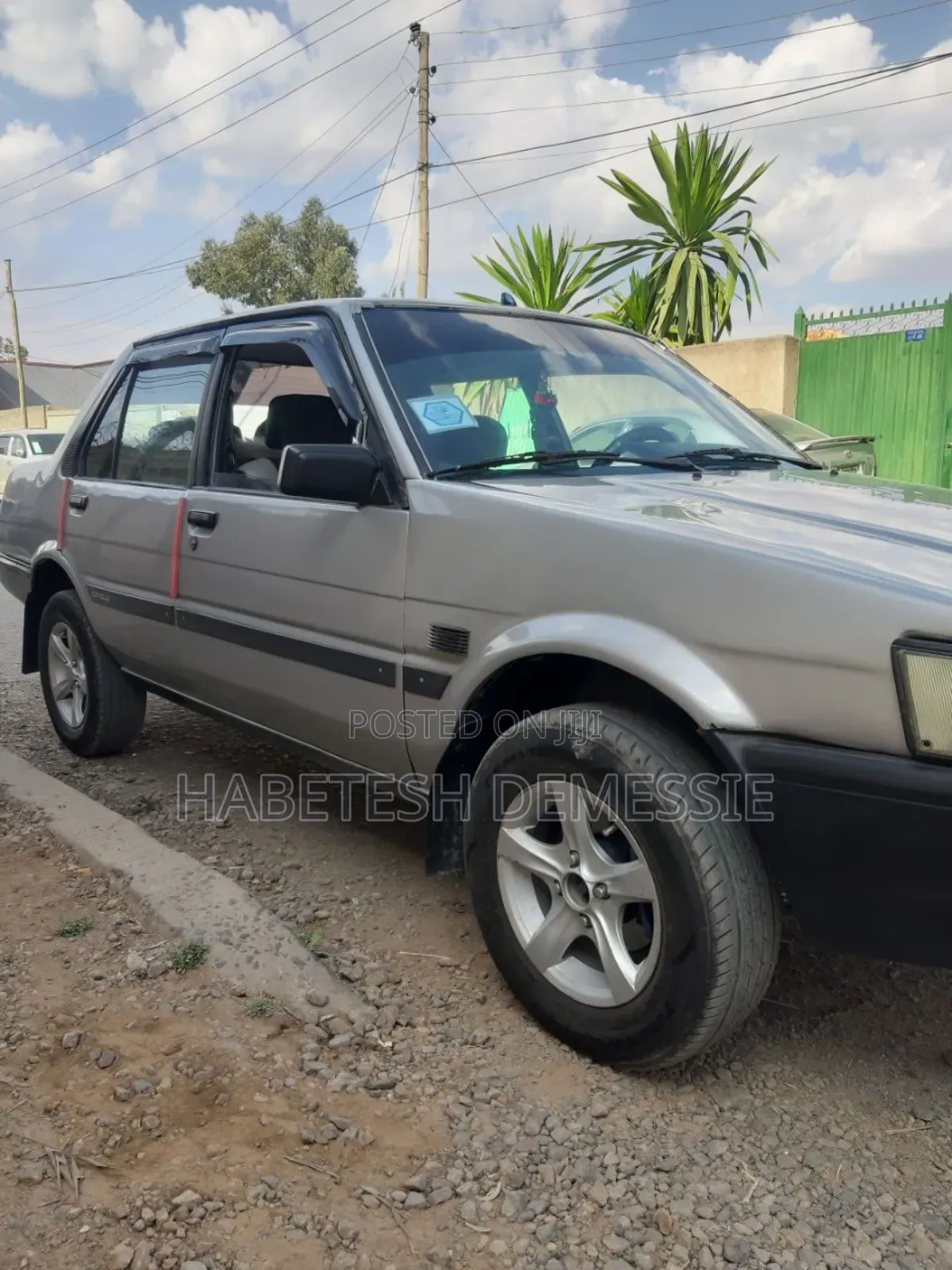 Toyota Corolla 1300 Custom DX 1983 Silver