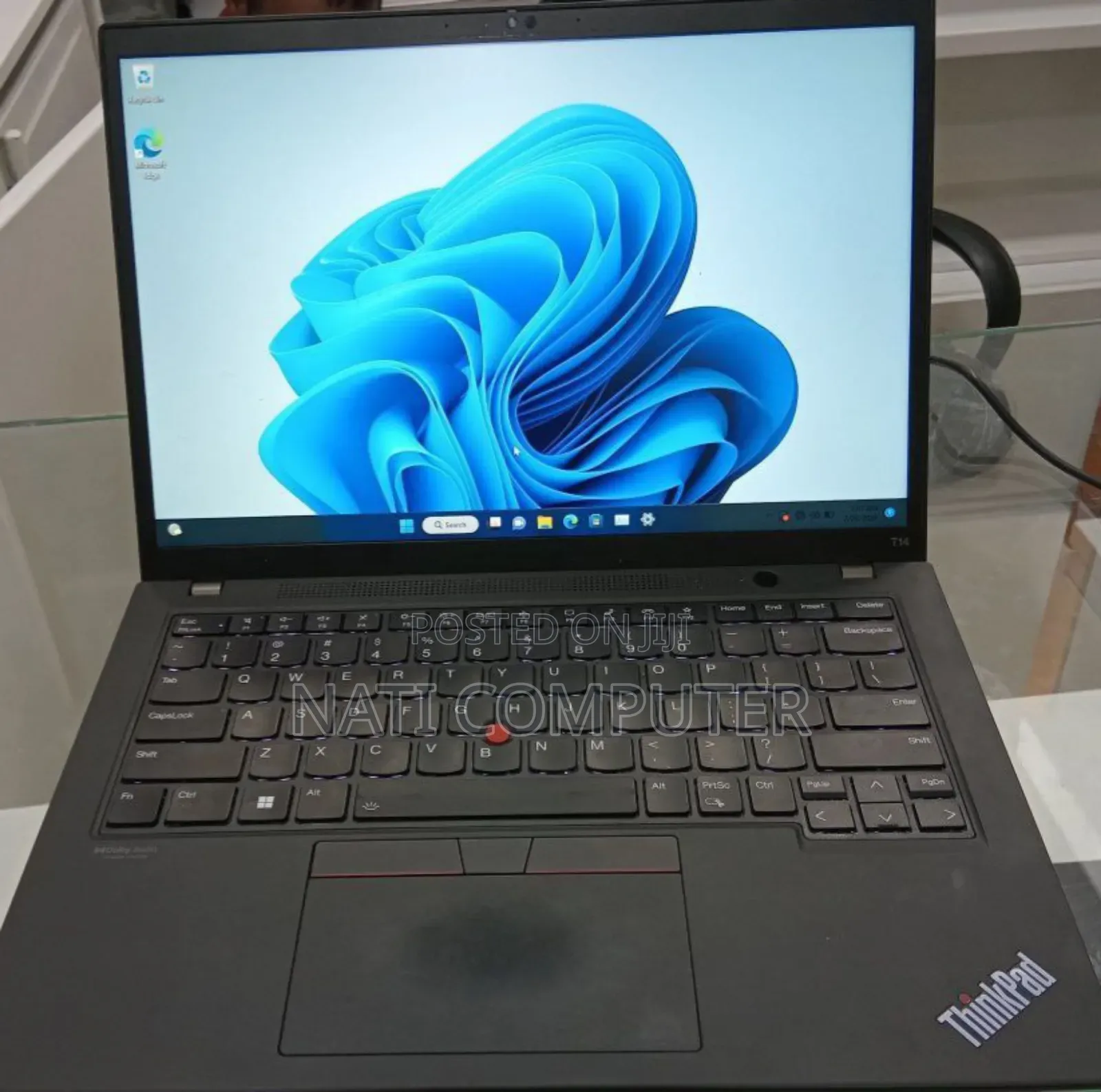 New Laptop Lenovo ThinkPad T14 16GB Intel Core i7 SSD 512GB